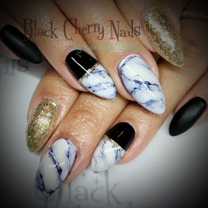 Black-Cherry-Nails-Marble-Black-and-Gold